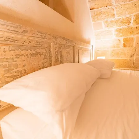 Holiday home Case De Siena Specchia