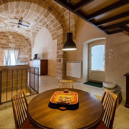 Holiday home Case De Siena Specchia